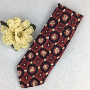 Hugo Boss Silk Graphic Print Contemporary Tie